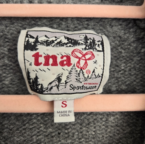 TNA Classic Knit Zip up sweater - Picture 7 of 12
